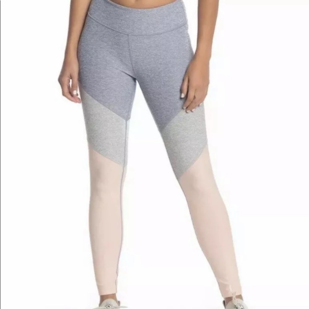 Outdoor Voices 7/8 Springs Legging